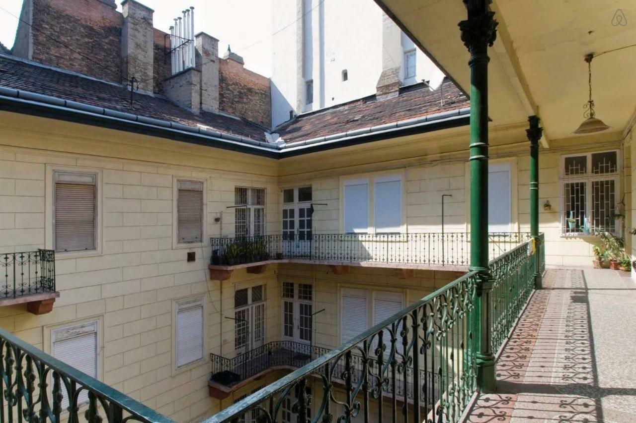 Downtown Delight Near The Basilica Apartment Budapest Exterior photo